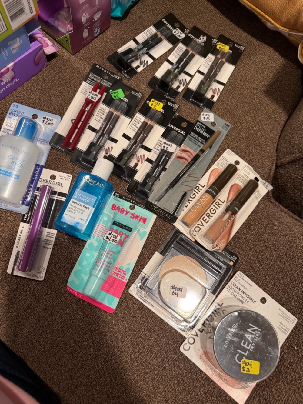 Make up Bundle: Maybelline and Assorted CoverGirl Cosmetics Lot
